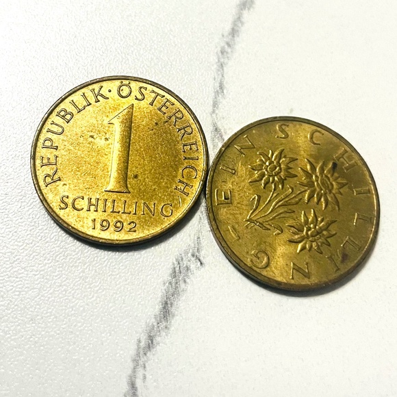 Vintage Discontinued 1992 Austrian Schillings - Picture 4 of 9